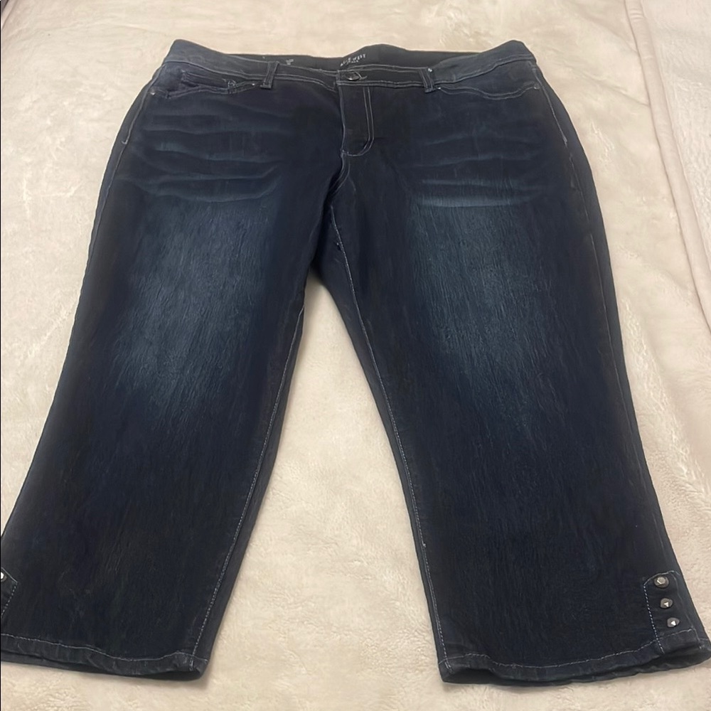 Nine West Dark Wash Cropped Jeans